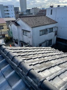 雨漏り修理・葺き替え瓦屋根施工前